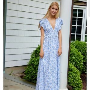 Elegant Blue Floral Maxi Dress